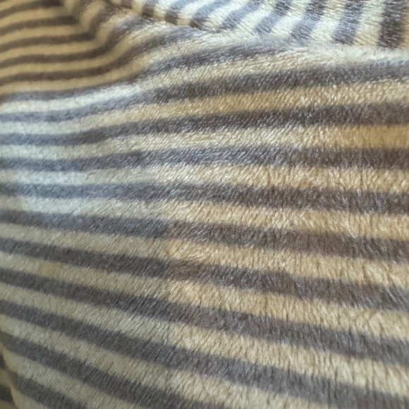 HUGE Night Beauties Pajama Lot! Sleepwear Bundle | Robe, Fleece, Silk Sets - Picture 2 of 8